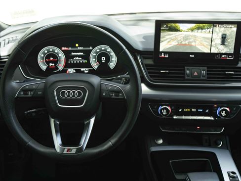 Used 2024 Audi Q5 2.0T Premium Plus AWD/4WD image 19