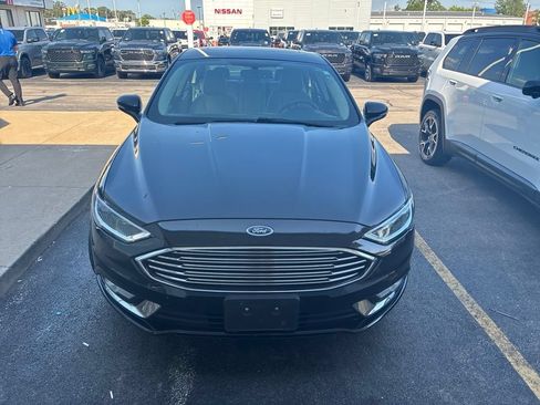 Used 2017 Ford Fusion Titanium FWD image 2