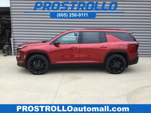 New 2026 Chevrolet Traverse RS w/ LPO, Floor Liner Package AWD/4WD image 1