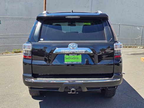 Used 2012 Toyota 4Runner Limited AWD/4WD image 6
