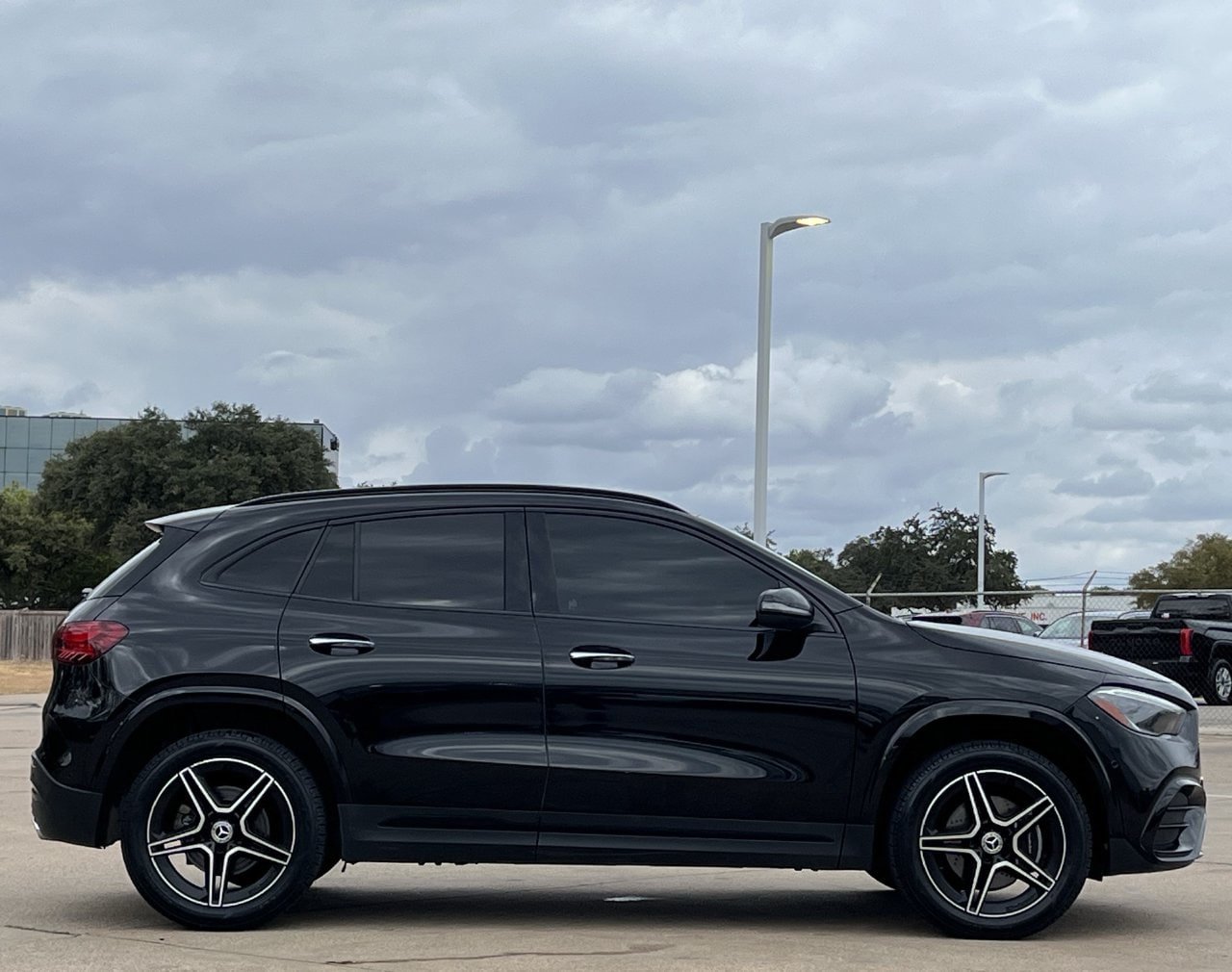 Used 2024 Mercedes-Benz GLA 250 4MATIC w/ AMG Night Package image 3