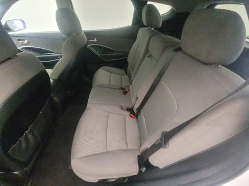 Used 2018 Hyundai Santa Fe Sport image 18