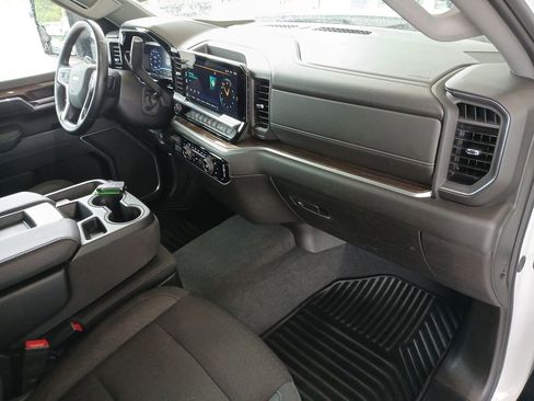 Certified 2025 Chevrolet Silverado 2500 LT w/ Convenience Package AWD/4WD image 30