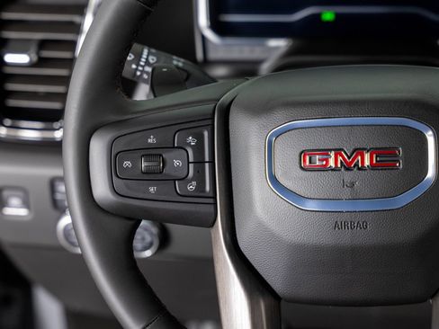 Used 2025 GMC Sierra 1500 AT4X AWD/4WD image 31