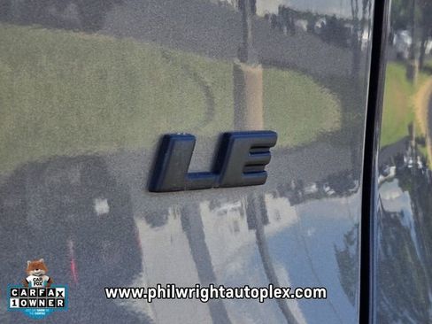 Used 2018 Toyota Highlander XLE FWD image 15