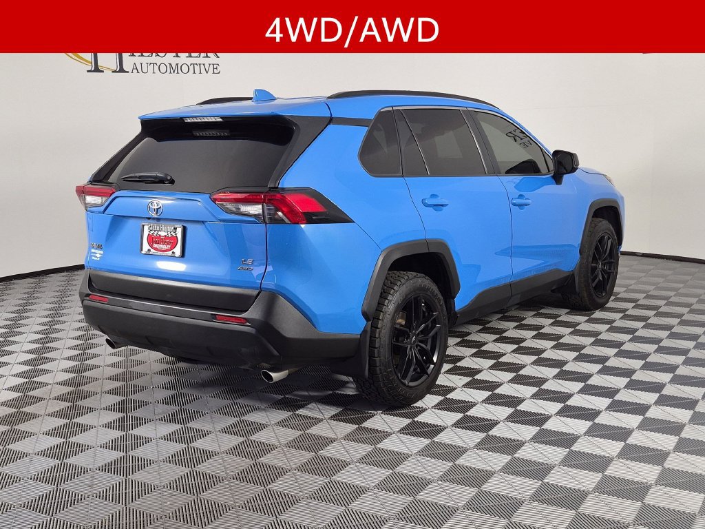 Used 2019 Toyota RAV4 LE w/ All Weather Liner Package AWD/4WD image 4