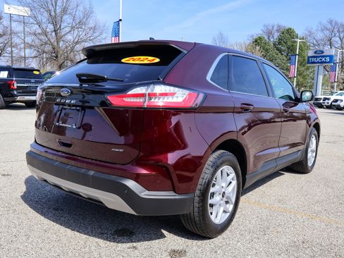 Used 2024 Ford Edge SEL w/ Convenience Package image 5