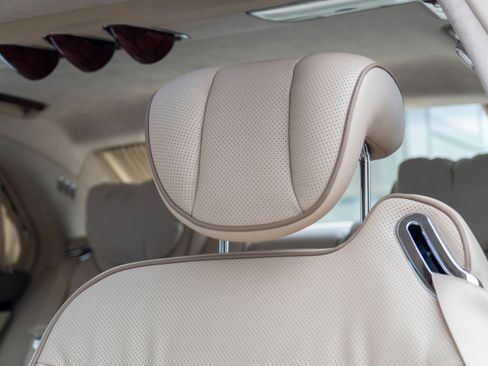 Used 2007 Maybach 57 image 10