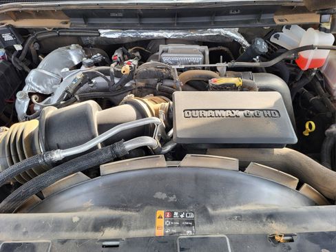 Used 2025 Chevrolet Silverado 2500 LT w/ Z71 Chrome Sport Edition AWD/4WD image 29