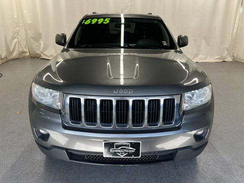 Used 2012 Jeep Grand Cherokee Laredo AWD/4WD image 2