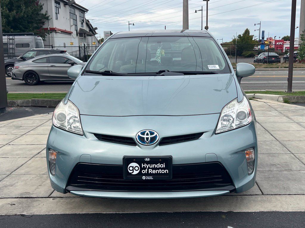 Used 2015 Toyota Prius Three w/ Solar Roof Package FWD image 4