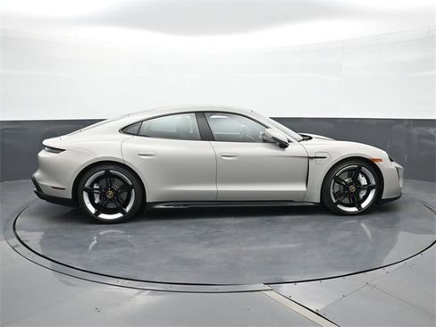 Certified 2024 Porsche Taycan GTS image 23