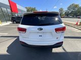 Used 2016 Kia Sorento LX w/ LX Convenience Package image 3