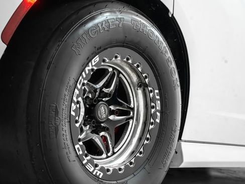 Used 2015 Dodge Charger SRT Hellcat image 12