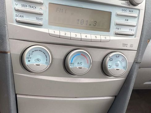 Used 2007 Toyota Camry CE FWD image 25