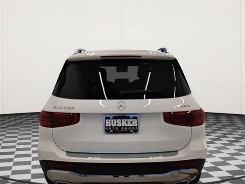 Used 2025 Mercedes-Benz GLB 250 4MATIC w/ Winter Package image 11