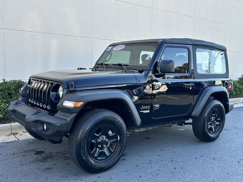 Used 2021 Jeep Wrangler Sport image 4
