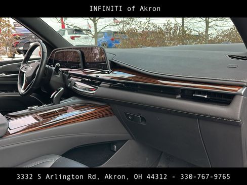 Used 2022 Cadillac Escalade Luxury image 23