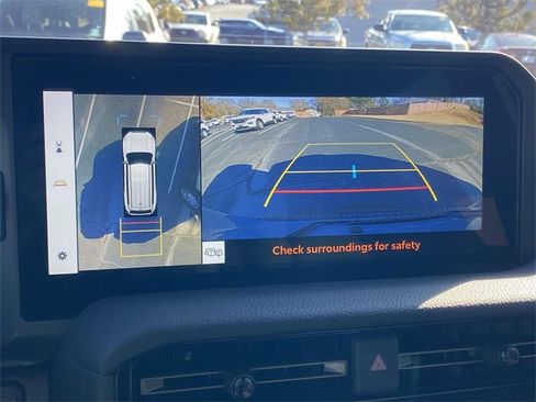 Used 2025 Toyota Land Cruiser image 27