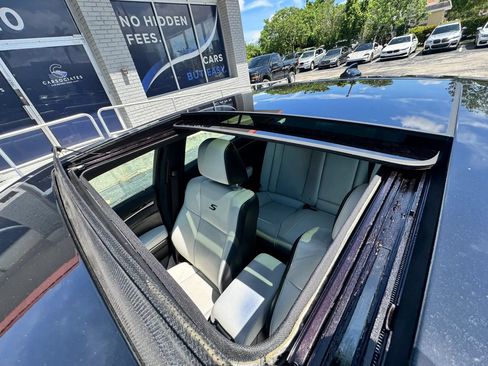 Used 2018 Chrysler 300 S w/ 300S Premium Group RWD image 34