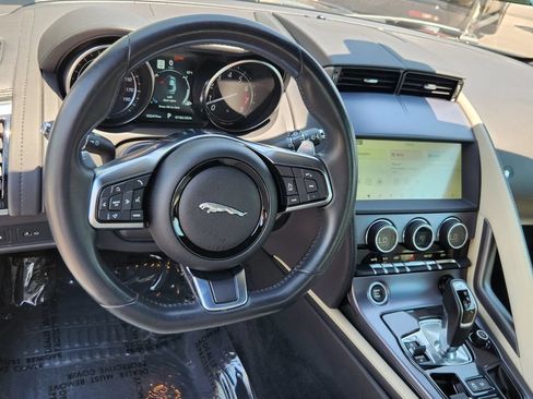 Used 2020 Jaguar F-TYPE Coupe RWD image 3