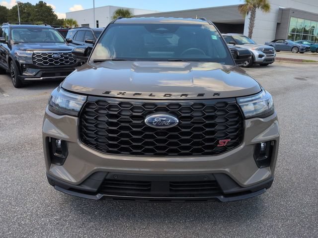 Used 2026 Ford Explorer ST RWD image 9