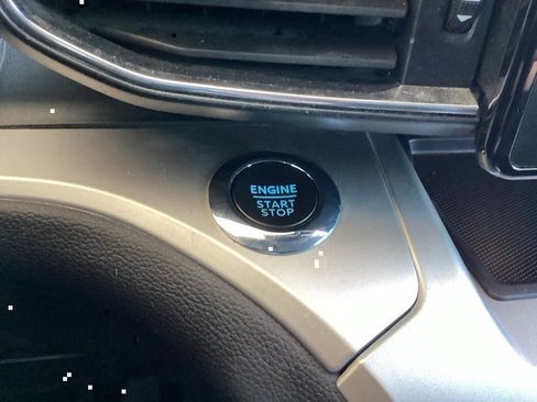 Used 2022 Ford Explorer XLT w/ Equipment Group 202A image 55