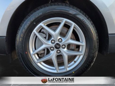 Used 2024 Ford Edge SEL image 31