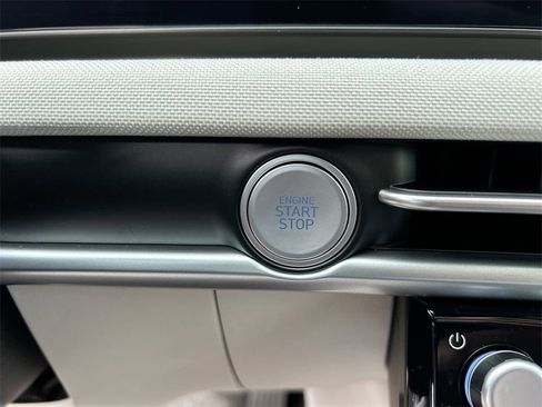 New 2026 Hyundai Tucson Limited image 33