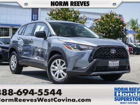 Used 2025 Toyota Corolla Cross L FWD image 1