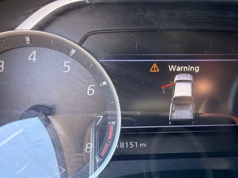 Used 2025 Nissan Frontier SV AWD/4WD image 25