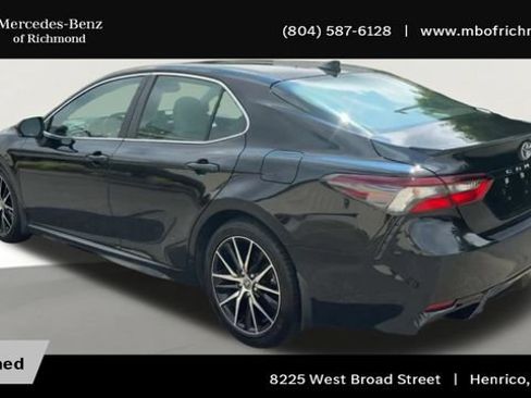 Used 2023 Toyota Camry SE w/ Cold Weather Package FWD image 8