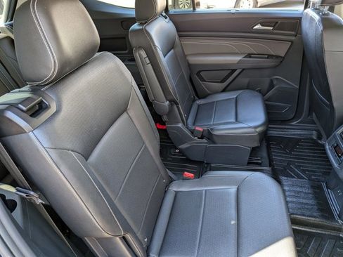 Used 2021 Volkswagen Atlas SE w/ Towing Package AWD/4WD image 19