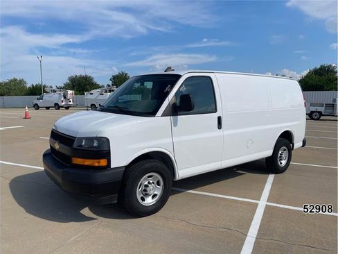 Used 2021 Chevrolet Express 2500 w/ Driver Convenience Package RWD image 1