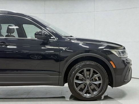 Used 2022 Volkswagen Tiguan SE image 14