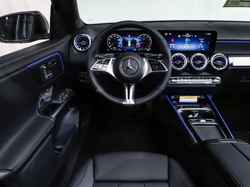 New 2026 Mercedes-Benz GLB 250 4MATIC image 13