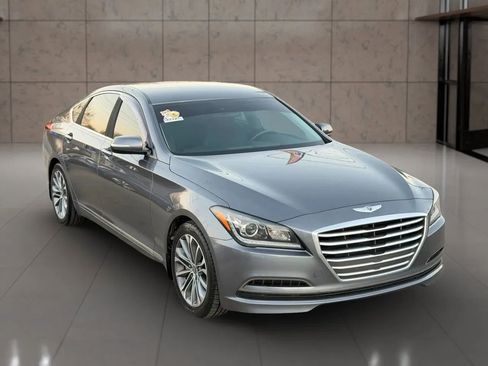 Used 2016 Hyundai Genesis 3.8 image 3