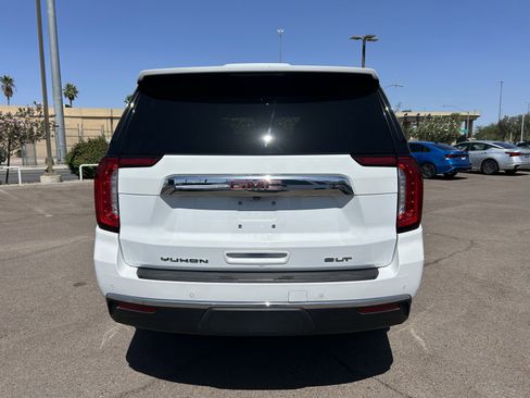 Certified 2024 GMC Yukon SLT RWD image 4