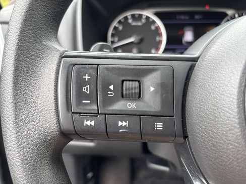 Certified 2023 Nissan Rogue S FWD image 34