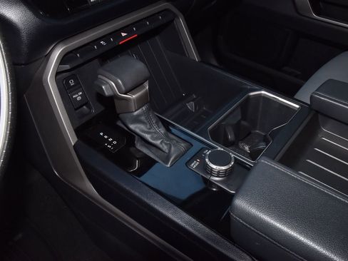 Used 2022 Toyota Tundra SR5 w/ Convenience Package image 30