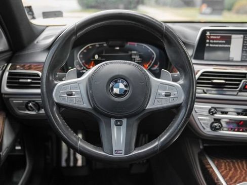 Used 2021 BMW 750i xDrive w/ Luxury Rear Seating Package AWD/4WD image 23