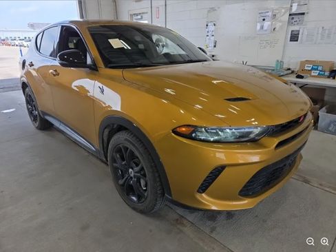 Used 2024 Dodge Hornet R/T w/ R/T Blacktop Package AWD/4WD image 2