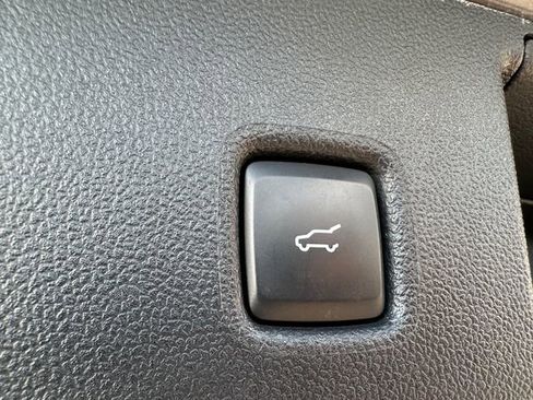 Used 2022 Ford Escape Titanium w/ Titanium Premium Package image 12