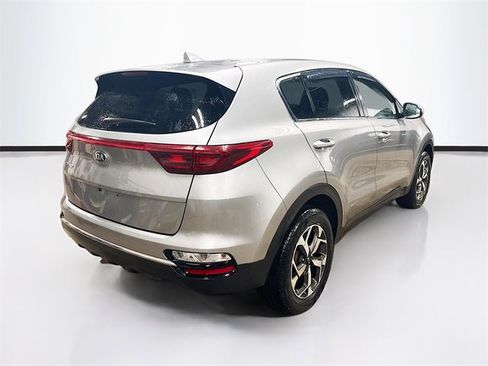 Used 2020 Kia Sportage LX image 7