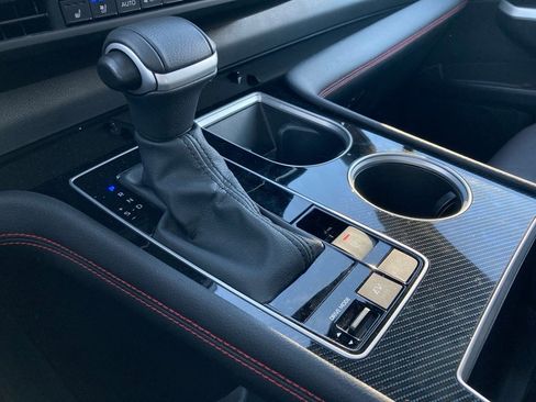 Certified 2025 Toyota Sienna XSE image 27