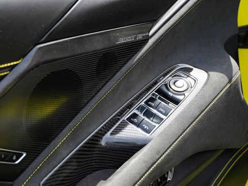 Used 2023 Chevrolet Corvette Z06 w/ Stealth Interior Trim Package RWD image 13