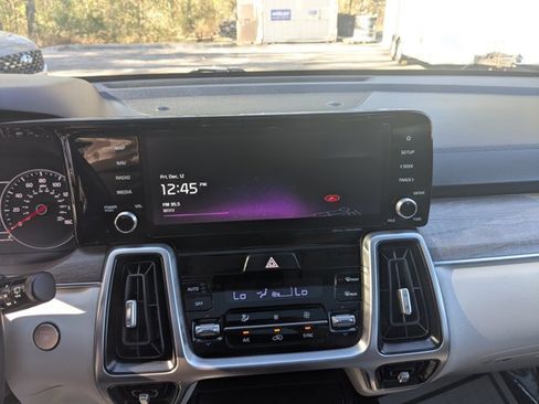 Used 2022 Kia Sorento X-Line EX image 21