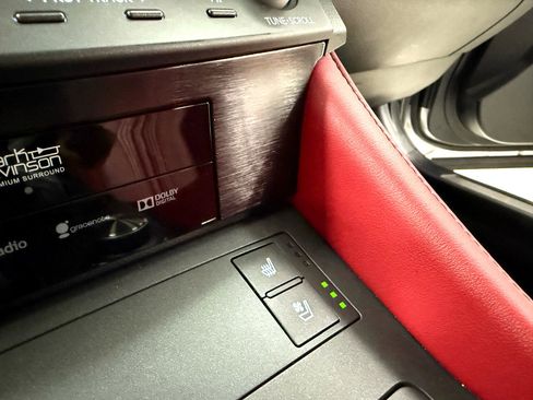 Used 2017 Lexus RC F image 27