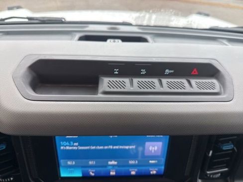Used 2022 Ford Bronco Black Diamond image 34
