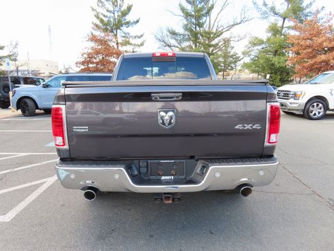 Used 2014 RAM 1500 Laramie w/ Convenience Group image 6